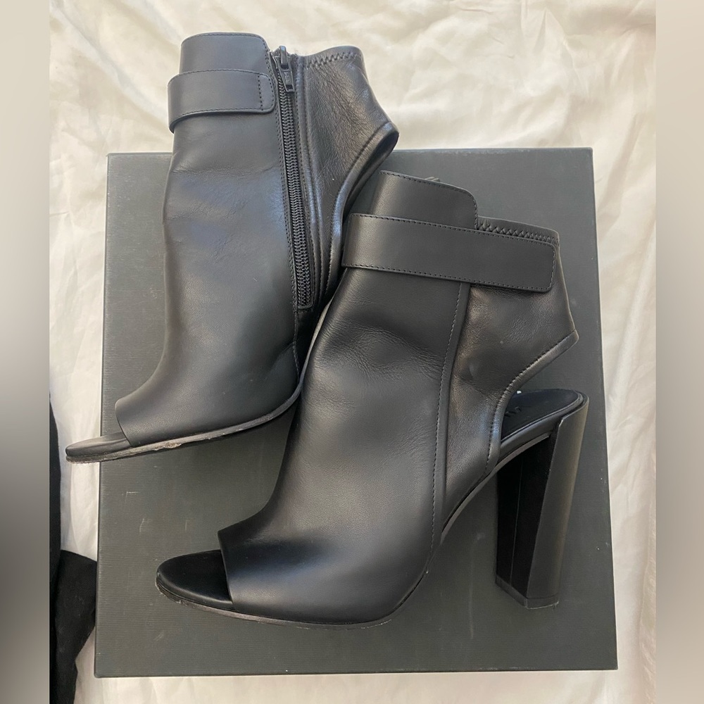 Vince 8.5 Brigham Booties
